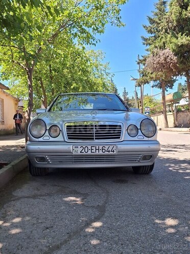 Mercedes E 200 1997, 310,000 km - 2.0 l - Tovuz