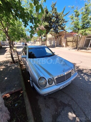 Mercedes E 200 1997, 310,000 km - 2.0 l - Tovuz