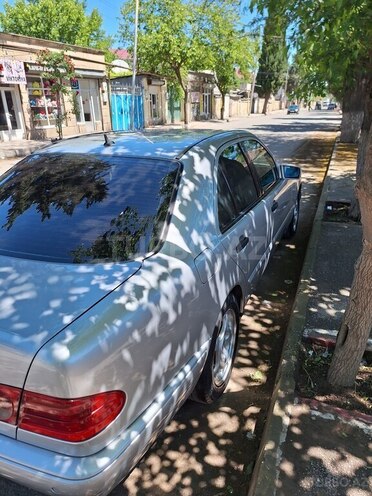 Mercedes E 200 1997, 310,000 km - 2.0 l - Tovuz