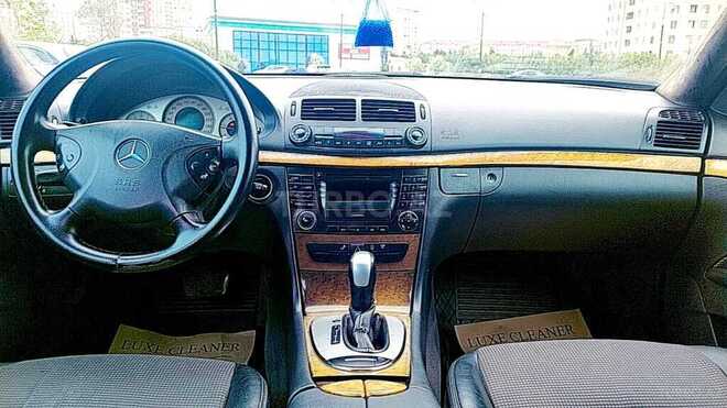 Mercedes E 220 d 2005, 306,000 km - 2.2 л - Bakı