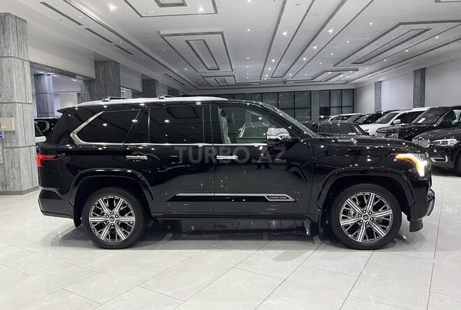 Toyota Sequoia