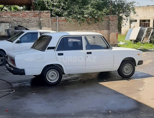 LADA (VAZ) 2107