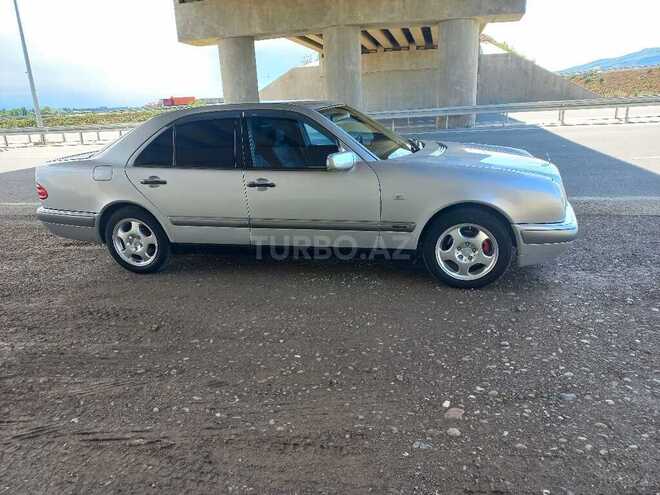 Mercedes E 200 1997, 345,123 km - 2.0 l - Qazax