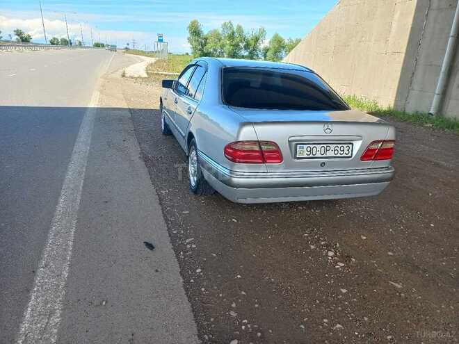Mercedes E 200 1997, 345,123 km - 2.0 l - Qazax