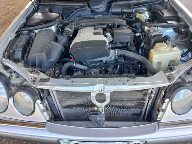 Mercedes E 200 1997, 345,123 km - 2.0 l - Qazax