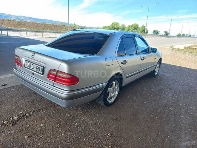 Mercedes E 200 1997, 345,123 km - 2.0 l - Qazax