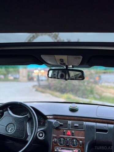 Mercedes E 200 1995, 410,000 km - 2.0 l - Bakı