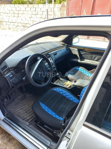 Mercedes E 300 1999, 560,000 km - 3.0 l - Bakı