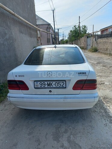 Mercedes E 300 1999, 560,000 km - 3.0 l - Bakı