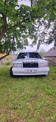 Mercedes 190 1992, 400,000 km - 2.0 л - Astara