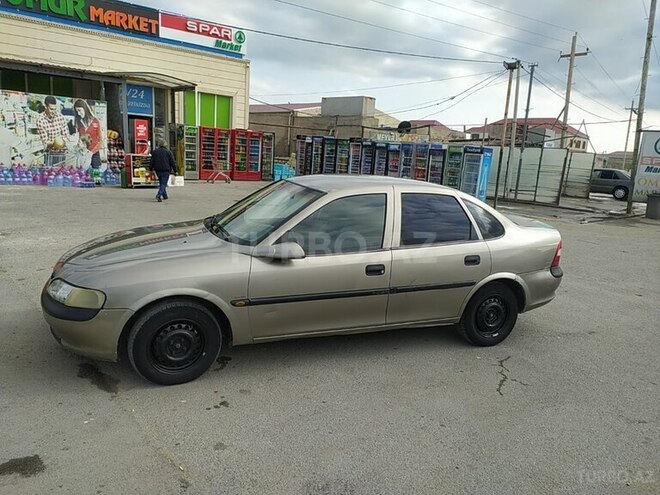 Opel Vectra 1997, 100,000 km - 2.0 l - Bakı