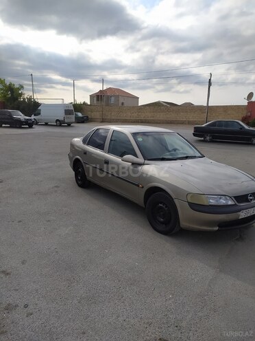 Opel Vectra 1997, 100,000 km - 2.0 l - Bakı