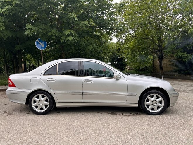 Mercedes C 240 2002, 432,838 km - 2.4 l - Şamaxı