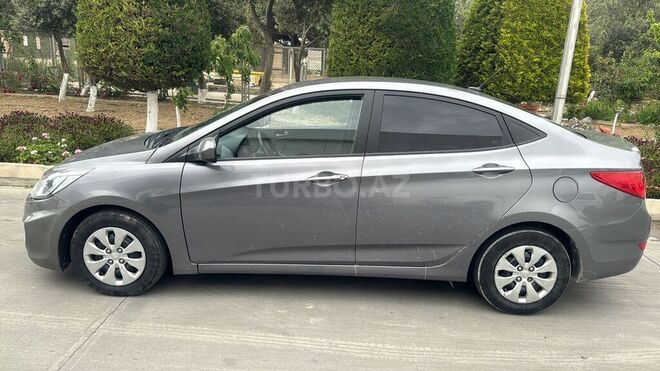 Hyundai Accent 2015, 129,000 km - 1.6 л - Bakı