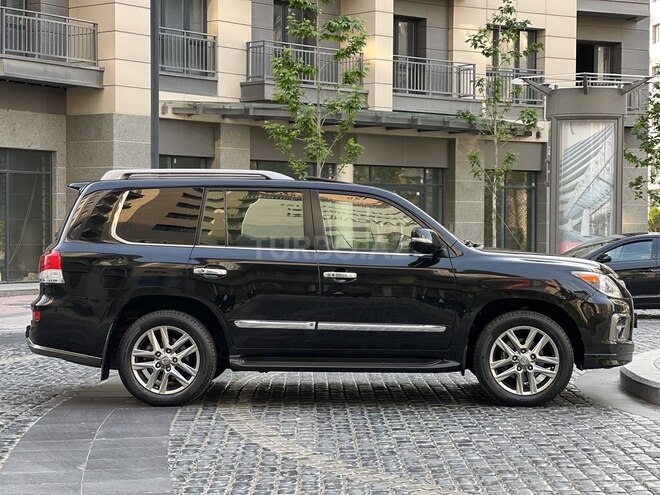 Lexus LX 570