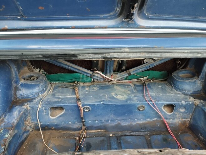 LADA (VAZ) 21011 1977, 96,741 km - 1.3 l - Salyan