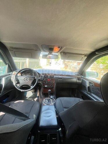Mercedes E 230 1997, 320,504 km - 2.3 l - Bakı