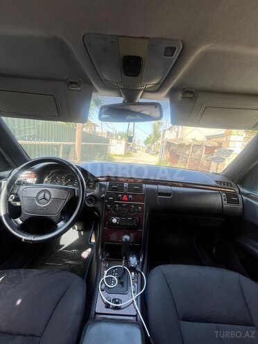 Mercedes E 230 1997, 320,504 km - 2.3 l - Bakı
