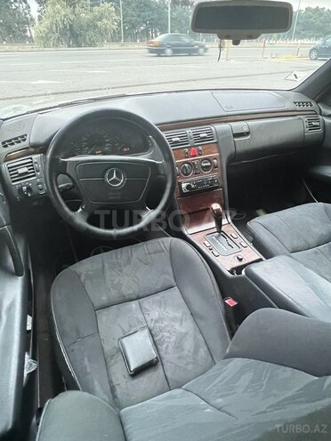 Mercedes E 220 d 1996, 350,000 km - 2.2 l - Bakı