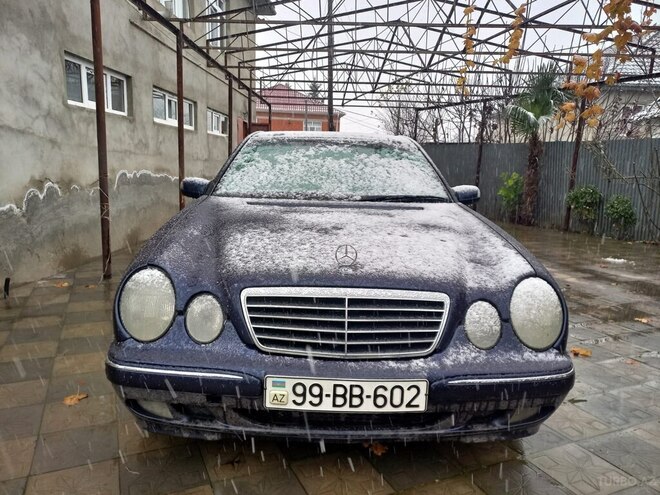 Mercedes E 220 d 2000, 433,000 km - 2.2 l - Masallı