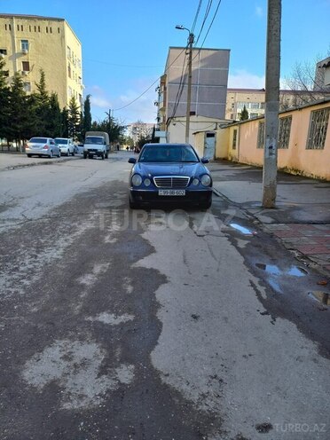 Mercedes E 220 d 2000, 433,000 km - 2.2 l - Masallı