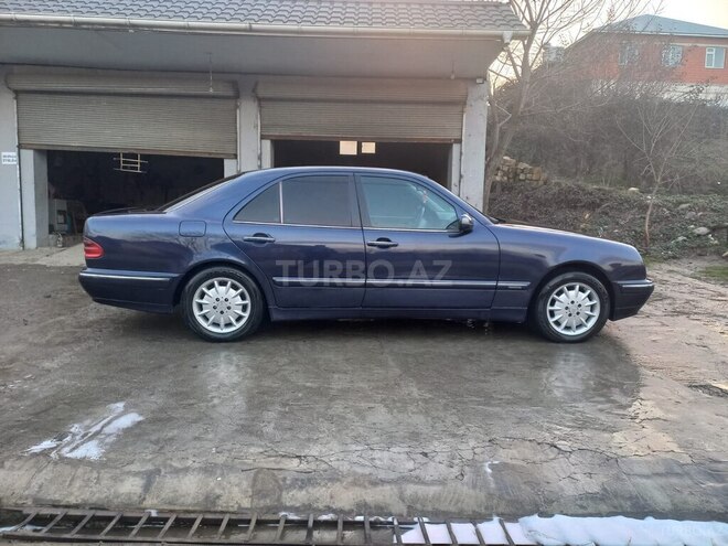 Mercedes E 220 d 2000, 433,000 km - 2.2 l - Masallı