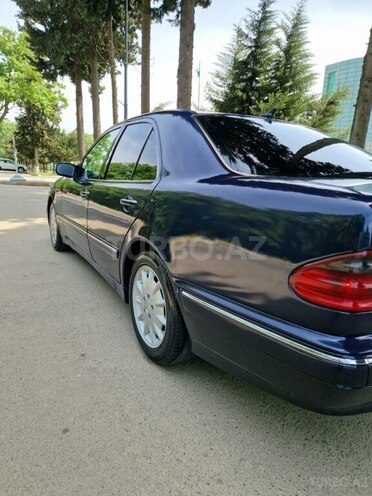 Mercedes E 220 d 2000, 433,000 km - 2.2 l - Masallı