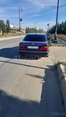 Mercedes E 220 d 2000, 433,000 km - 2.2 l - Masallı