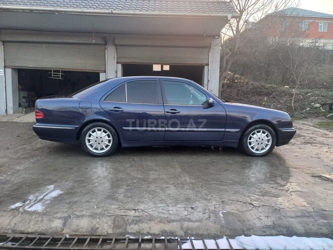Mercedes E 220 d 2000, 433,000 km - 2.2 l - Masallı