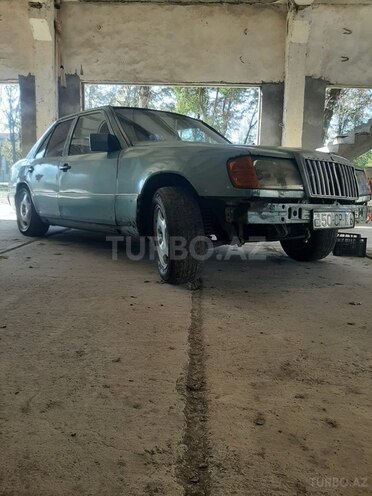 Mercedes E 200 1992, 525,856 km - 2.0 l - Lənkəran