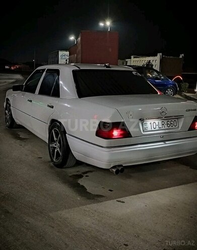 Mercedes C 220 1994, 200,000 km - 2.2 л - Sumqayıt