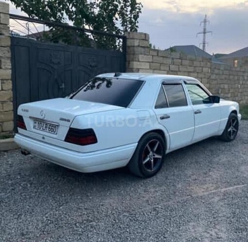 Mercedes C 220 1994, 200,000 km - 2.2 л - Sumqayıt