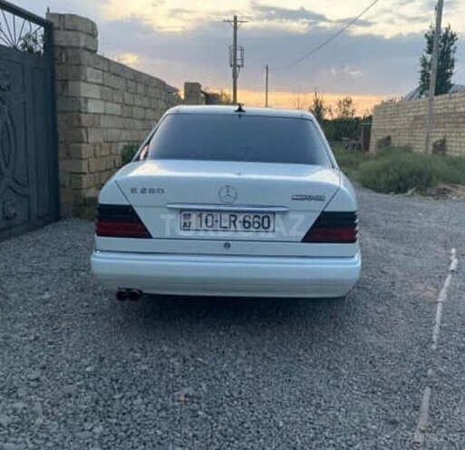 Mercedes C 220 1994, 200,000 km - 2.2 л - Sumqayıt