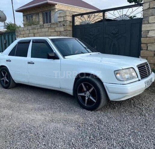 Mercedes C 220 1994, 200,000 km - 2.2 л - Sumqayıt