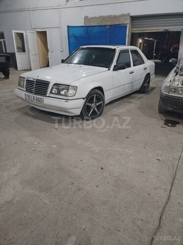 Mercedes C 220 1994, 200,000 km - 2.2 л - Sumqayıt