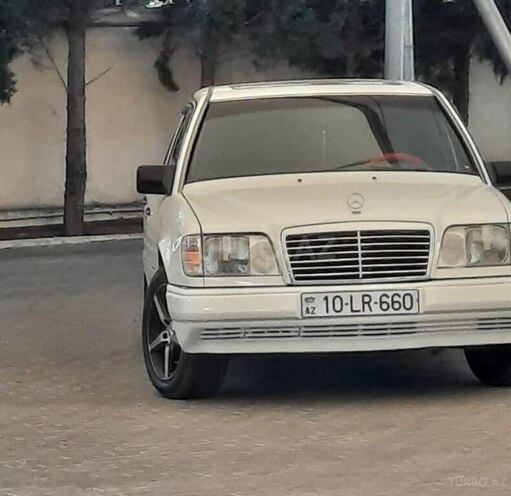 Mercedes C 220 1994, 200,000 km - 2.2 л - Sumqayıt