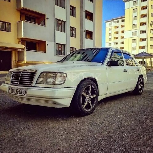 Mercedes C 220 1994, 200,000 km - 2.2 л - Sumqayıt