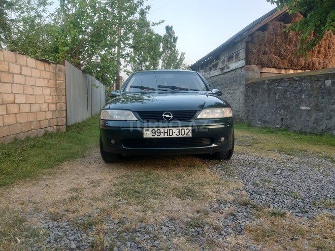Opel Vectra 1999, 352,111 km - 1.6 l - Zaqatala