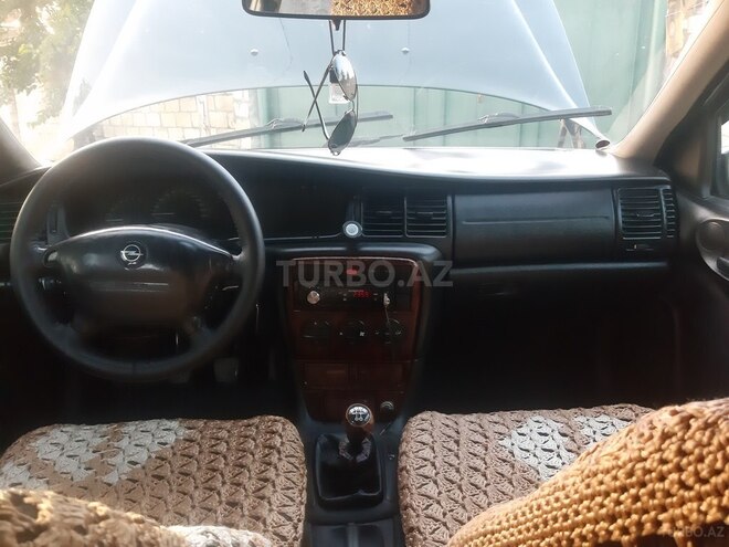 Opel Vectra 1999, 352,111 km - 1.6 l - Zaqatala