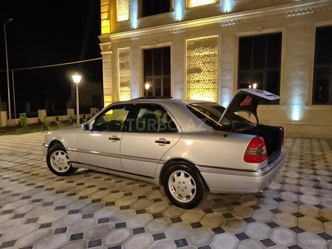 Mercedes C 180 1996, 435,000 km - 1.8 l - Saatlı