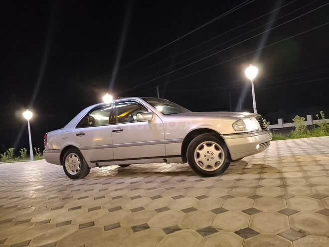 Mercedes C 180 1996, 435,000 km - 1.8 l - Saatlı