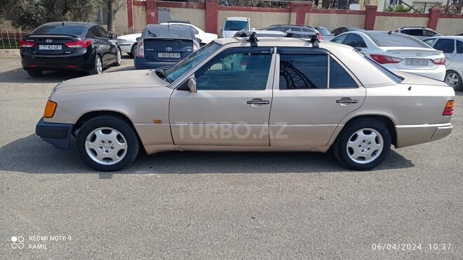 Mercedes E 220 1992, 500,000 km - 2.2 l - Bakı