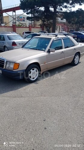 Mercedes E 220 1992, 500,000 km - 2.2 l - Bakı