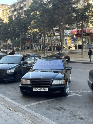 Mercedes C 220 1998, 320,000 km - 2.2 l - Bakı