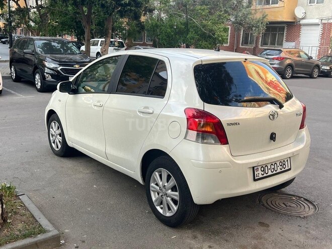 Toyota Yaris 2010, 125,000 km - 1.3 l - Bakı