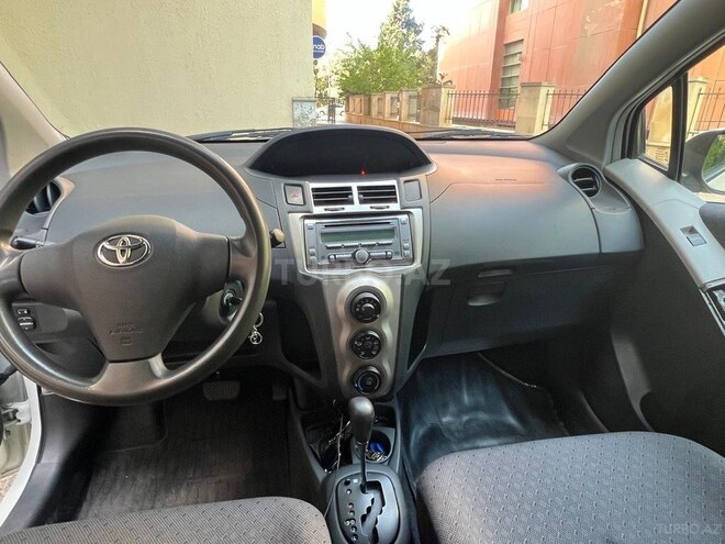 Toyota Yaris 2010, 125,000 km - 1.3 l - Bakı