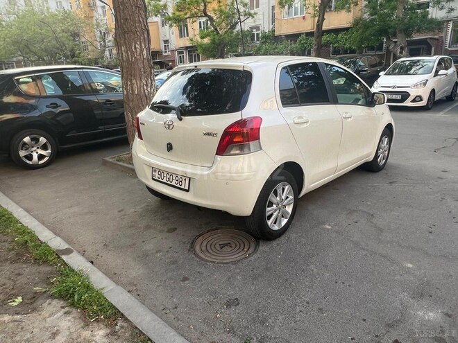 Toyota Yaris 2010, 125,000 km - 1.3 l - Bakı