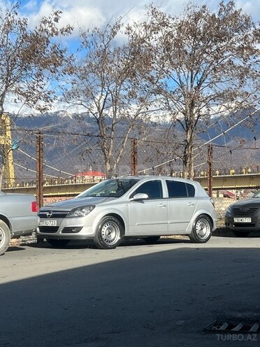 Opel Astra 2005, 225,024 km - 1.4 l - Zaqatala