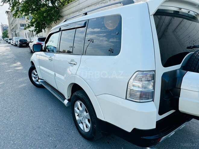 Mitsubishi Pajero 2008, 196,000 km - 3.0 l - Bakı