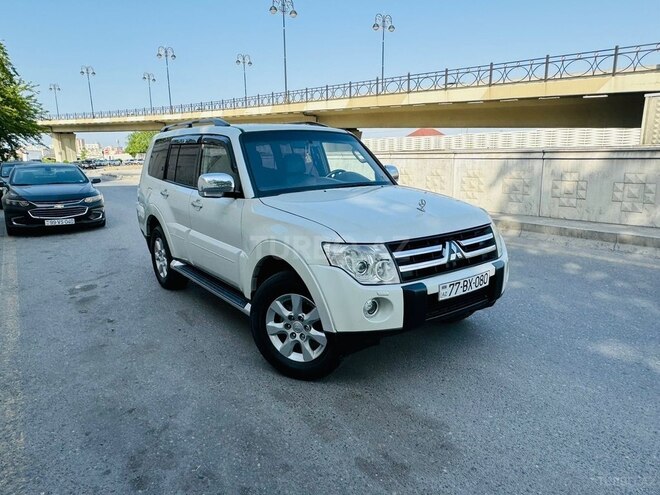 Mitsubishi Pajero 2008, 196,000 km - 3.0 l - Bakı